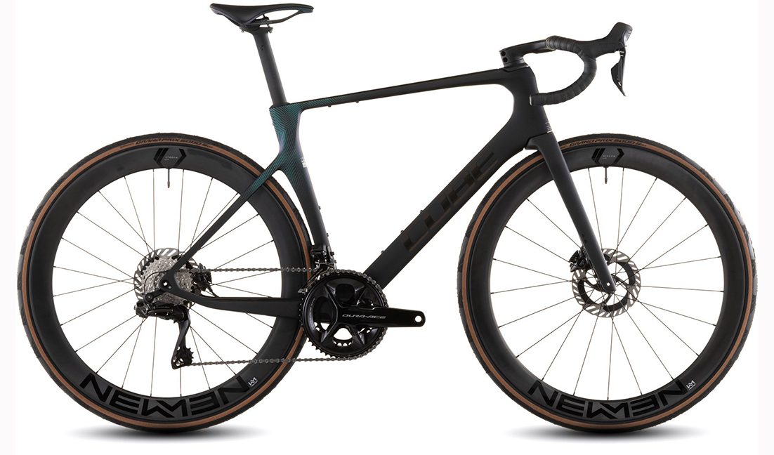 CUBE - AGREE C:62 SLT 28" BLACK 'N' BLACK 2026