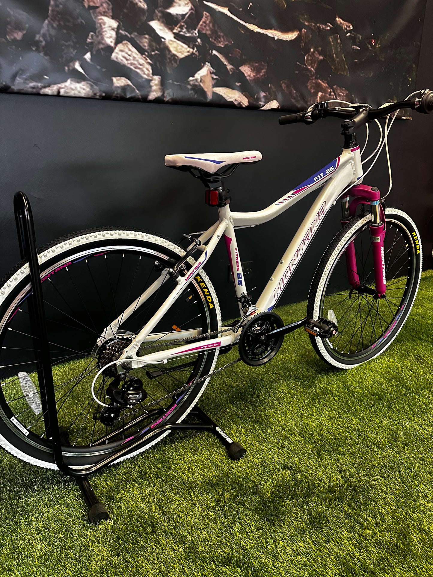MONTANA - FITNESS 26" LADIES WHITE/PINK