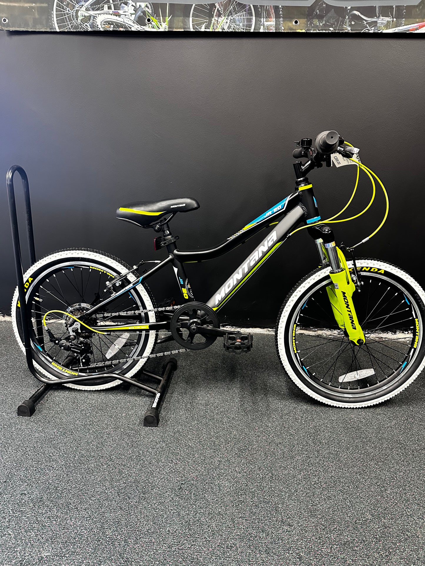 MONTANA - JUNIOR 20" BOYS BLACK/GREEN/BLUE
