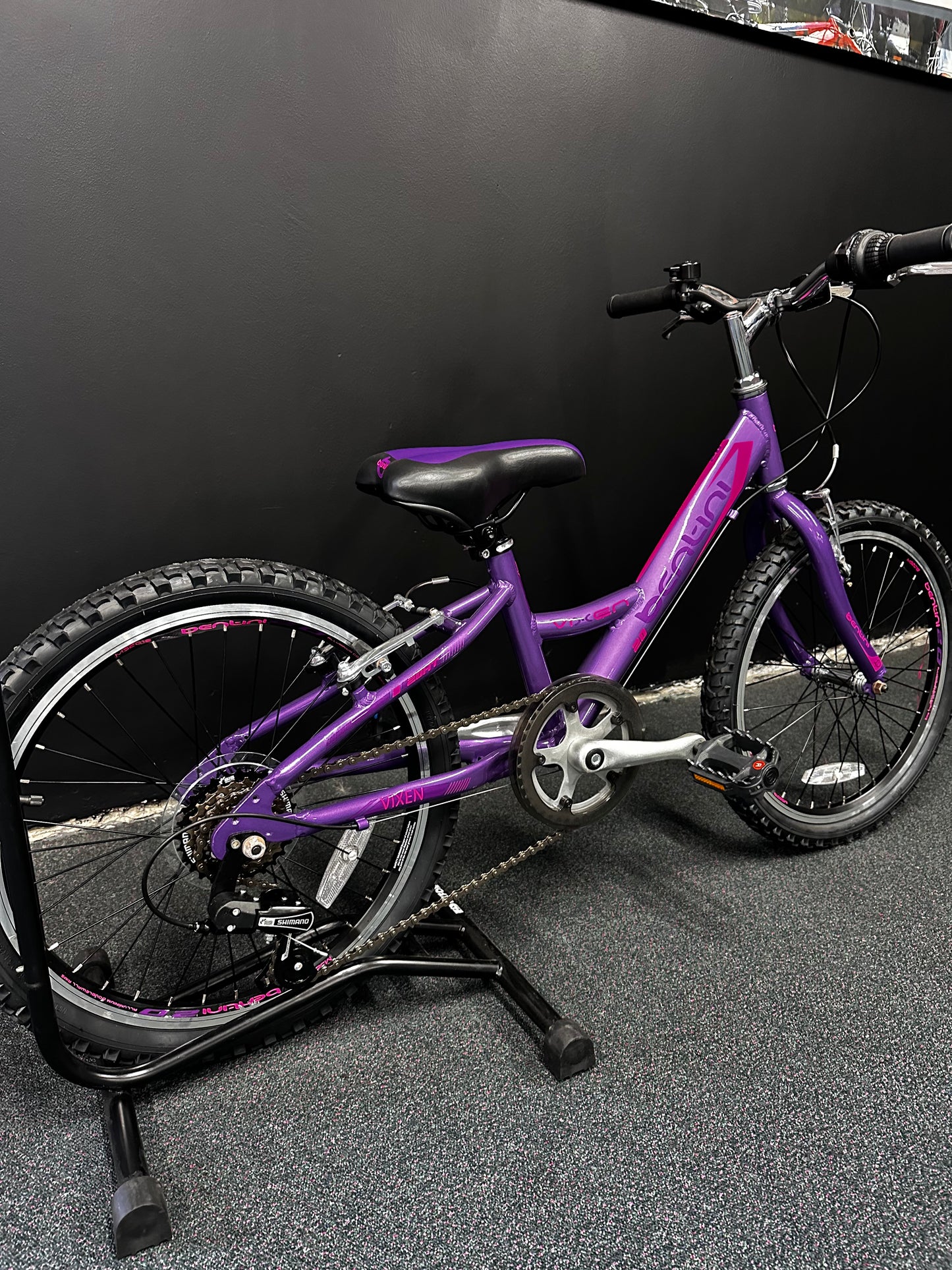 BENTINI - VIXEN 20" GIRLS LILAC