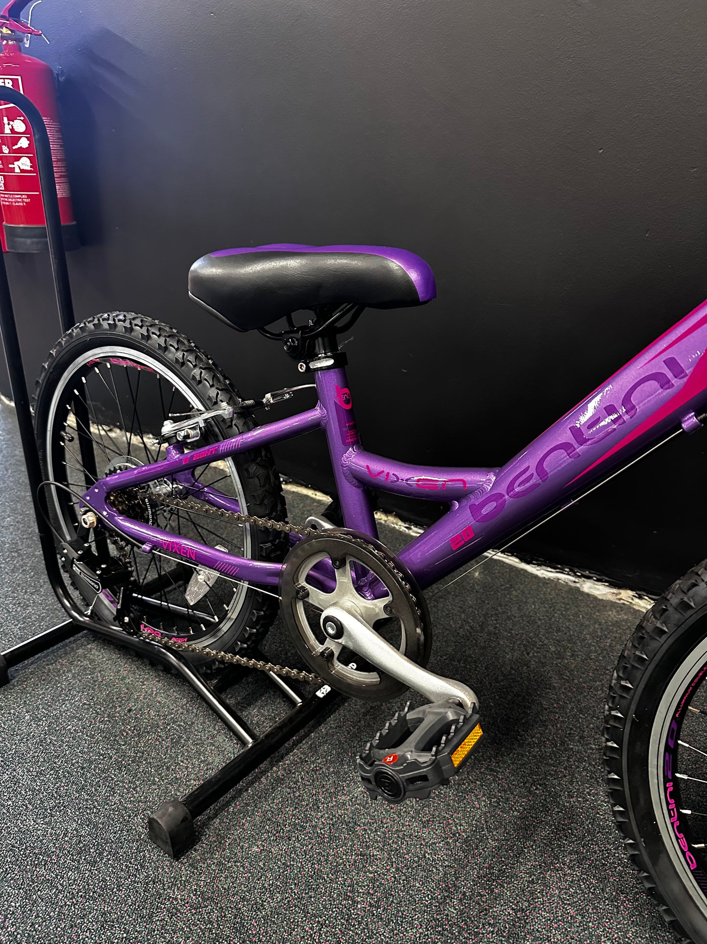 BENTINI - VIXEN 20" GIRLS LILAC