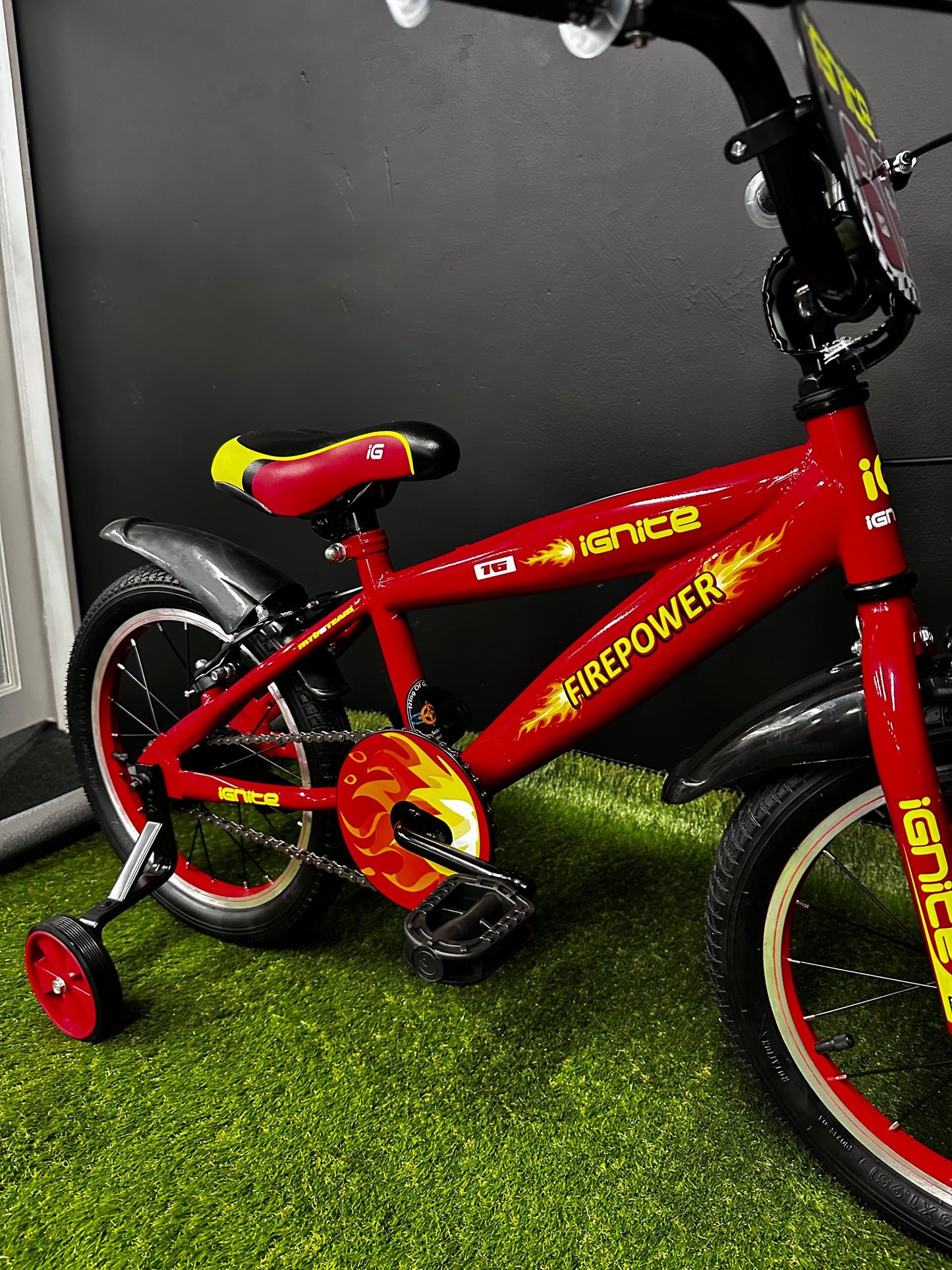 IGNITE - FIREPOWER 16" BOYS RED
