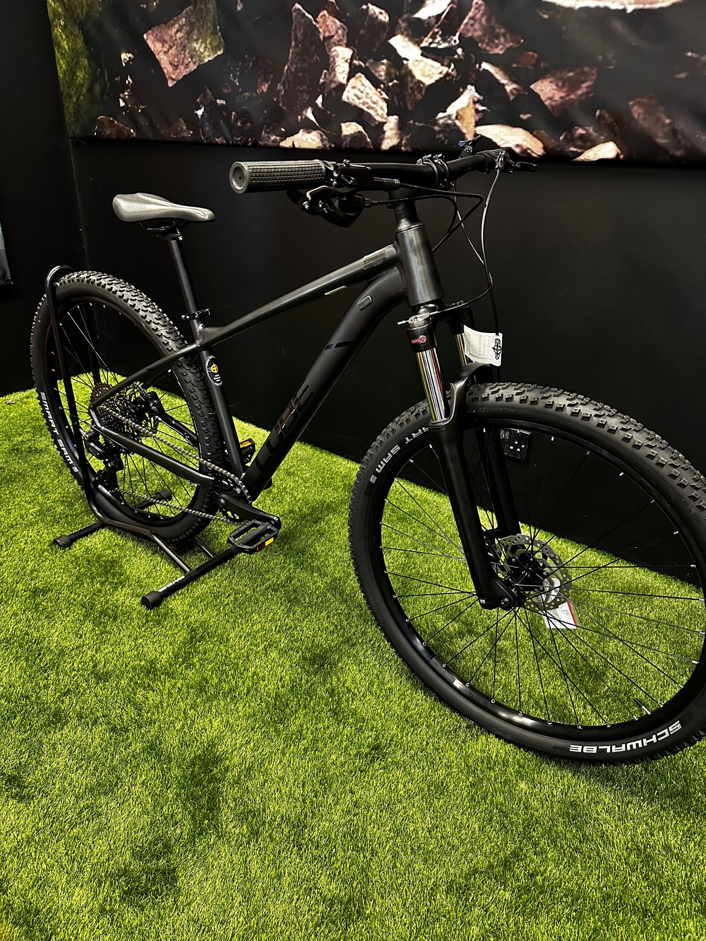 CUBE - AIM SLX 27.5"/29" SLATEBLACK 'N' BLACK 2025
