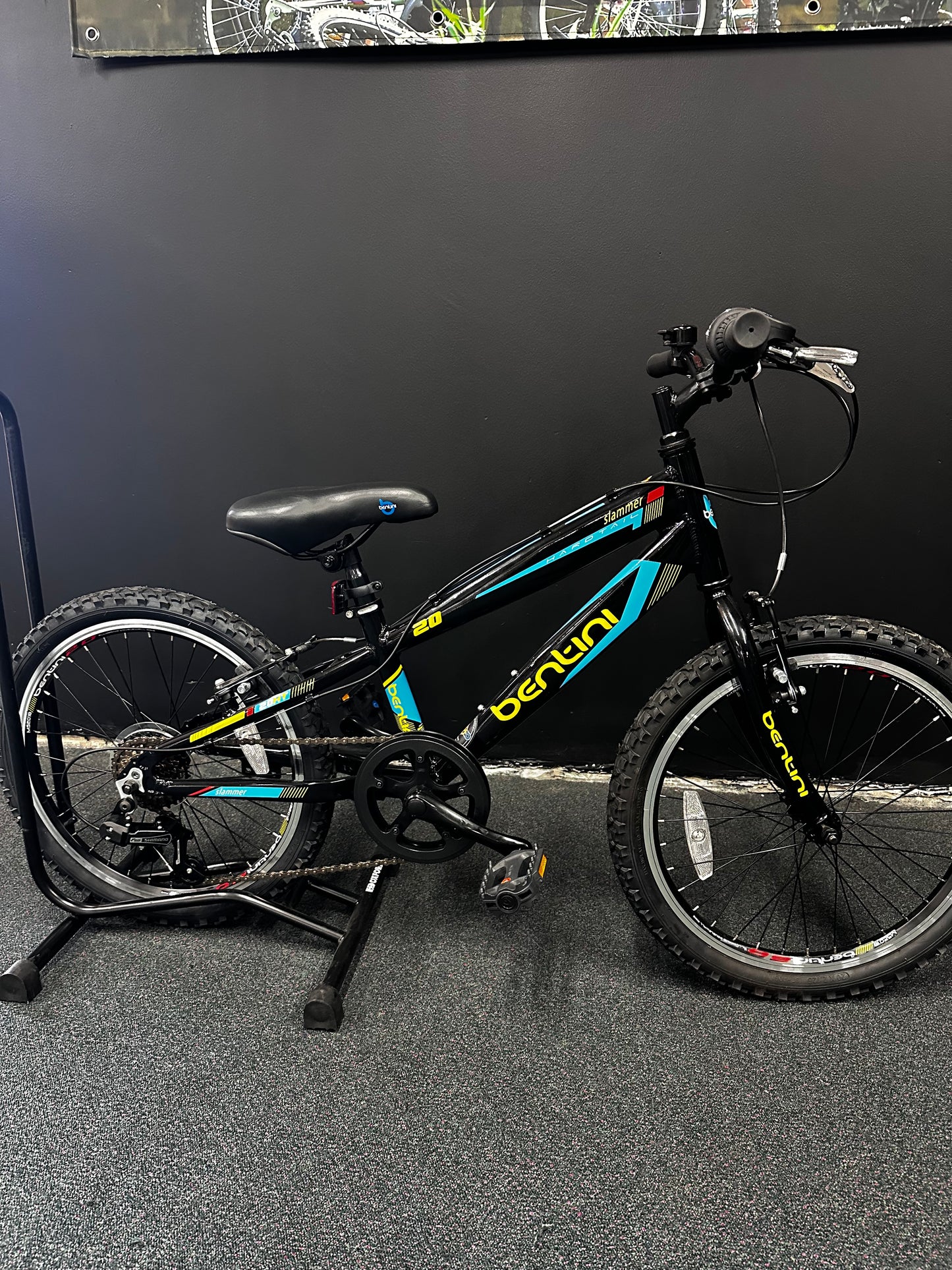 BENTINI - SLAMMER 20" BOYS BLACK