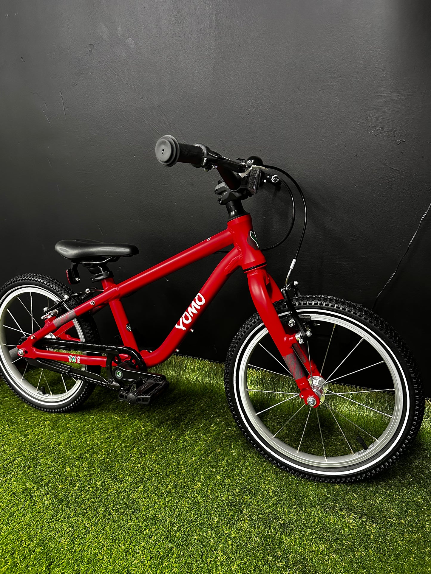 YOMO - 16 RED