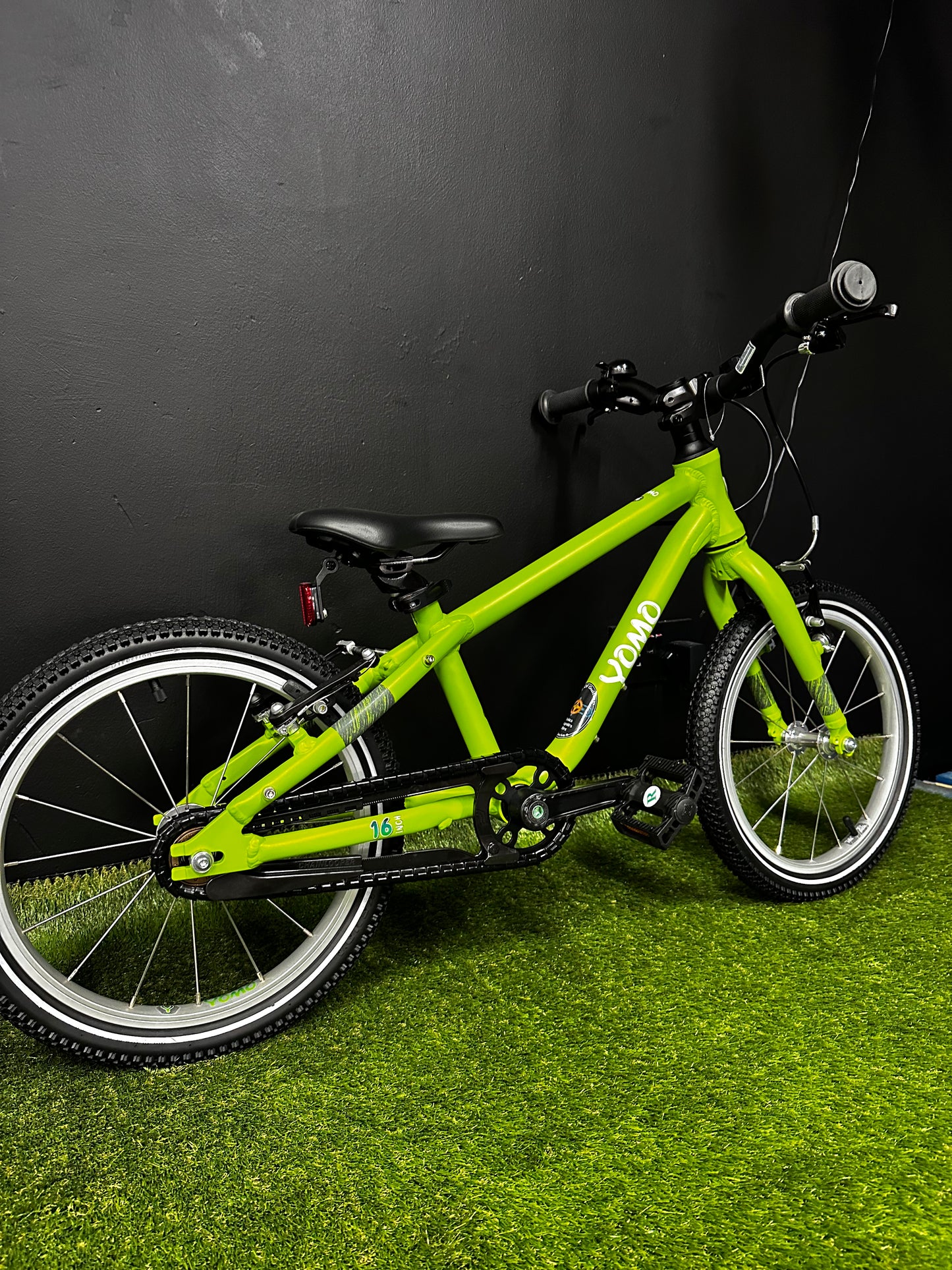 YOMO - 16 GREEN