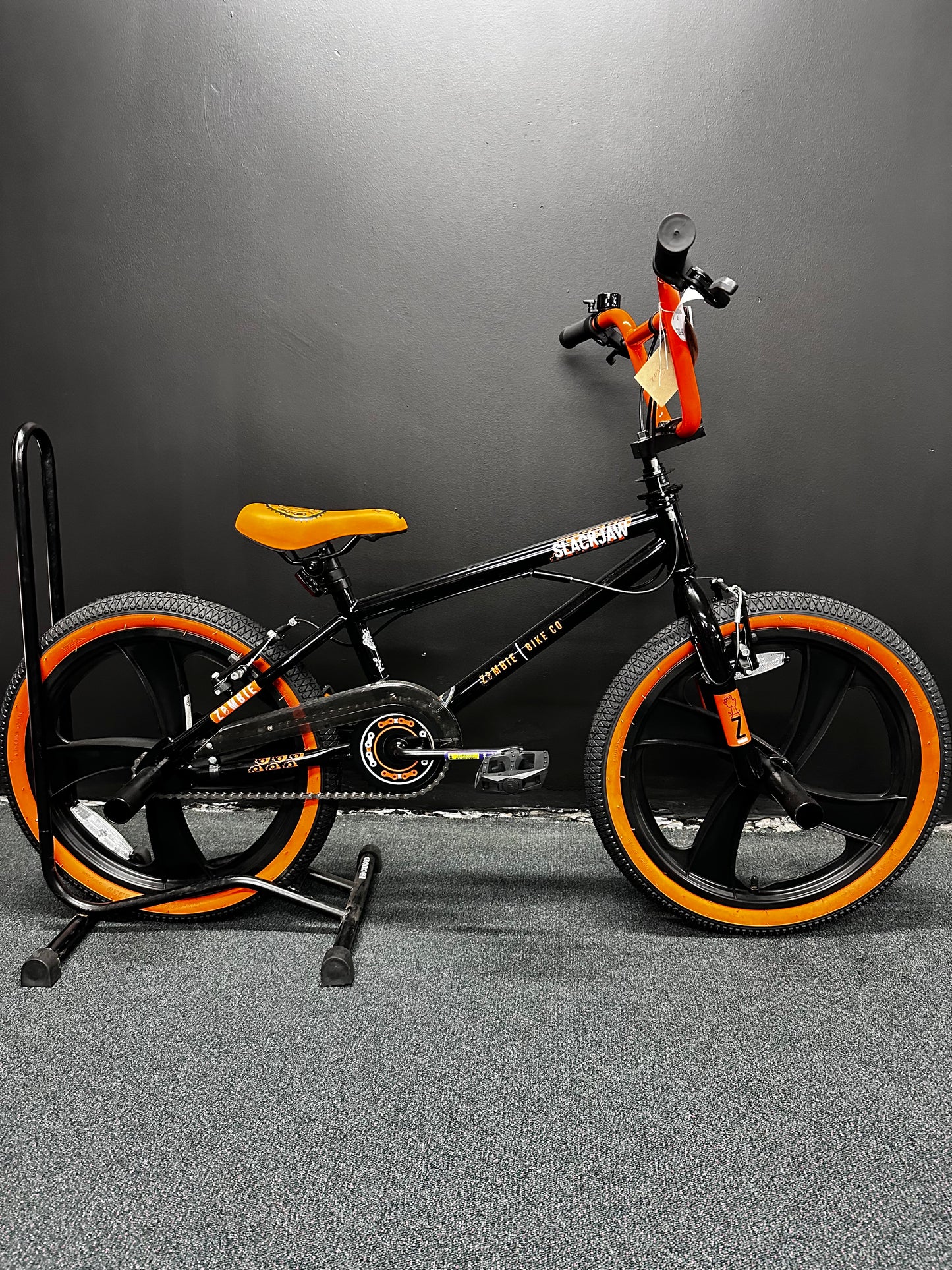 ZOMBIE - SLACKJAW BMX 20" BOYS BLACK/ORANGE