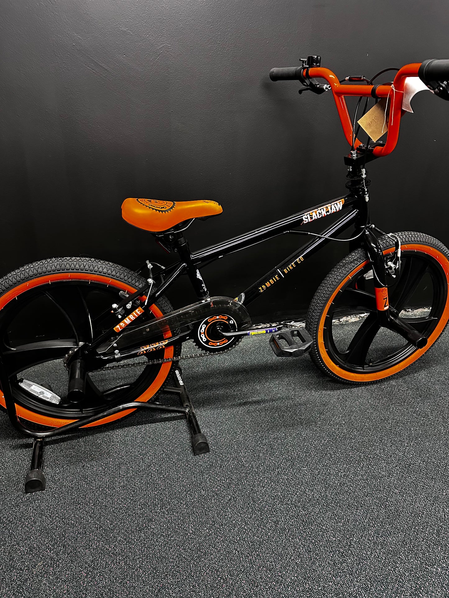 ZOMBIE - SLACKJAW BMX 20" BOYS BLACK/ORANGE