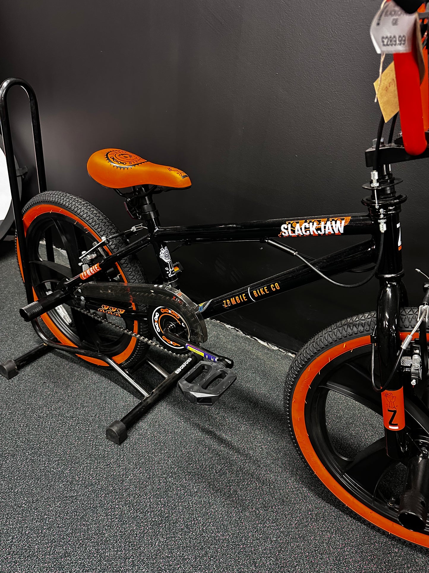 ZOMBIE - SLACKJAW BMX 20" BOYS BLACK/ORANGE