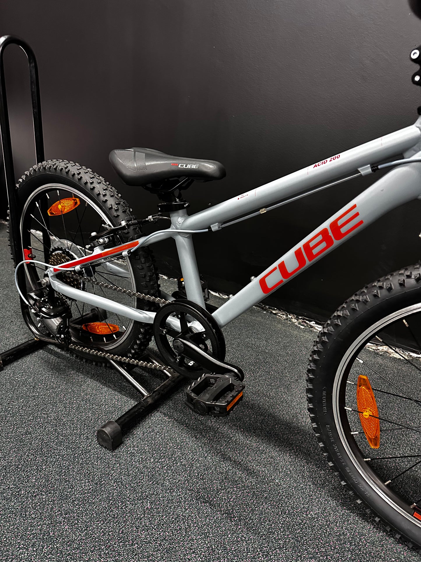 CUBE - ACID 200 GREY 'N' RED