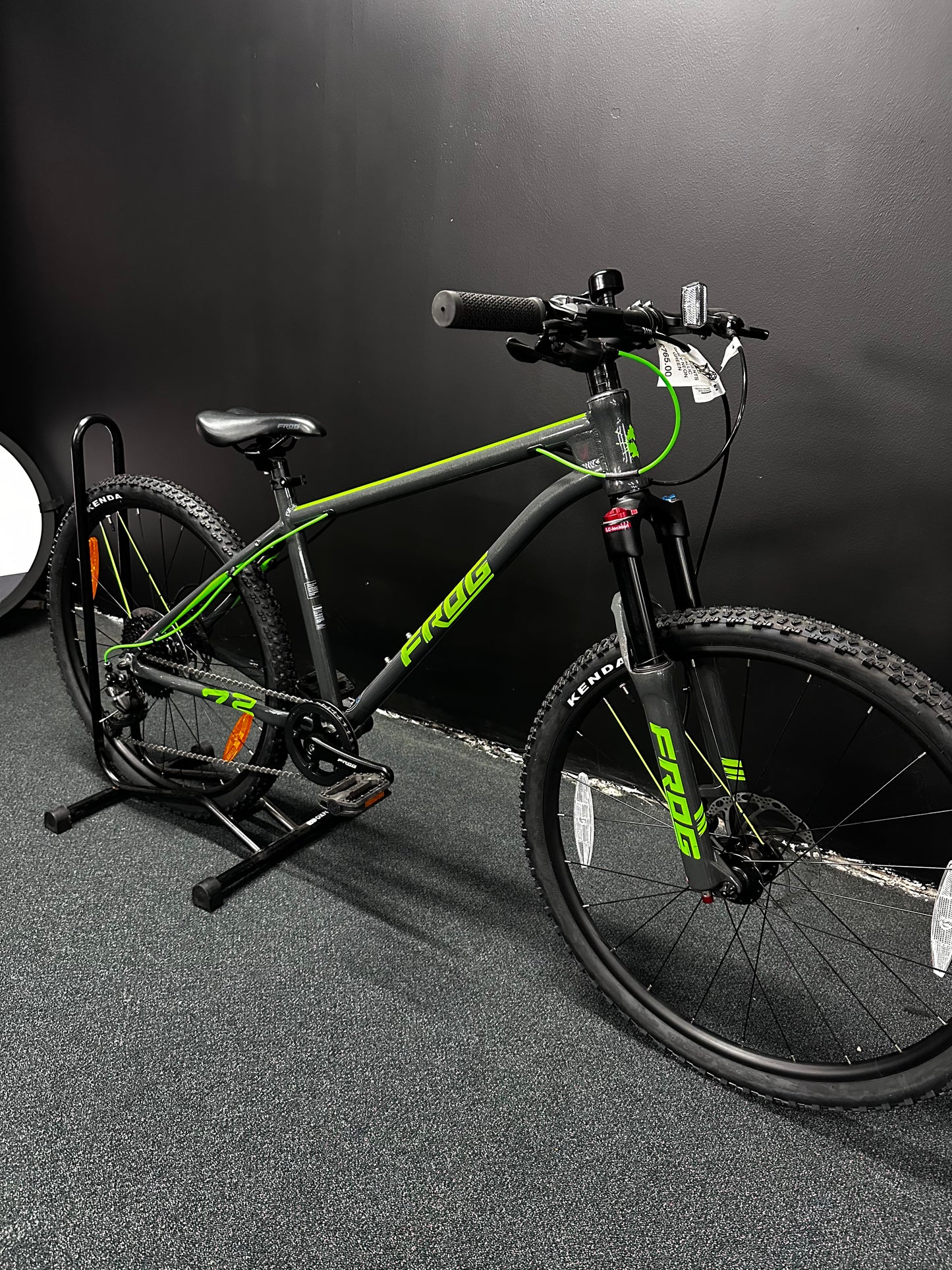 FROG MTB 72 26" METALLIC GREY & NEON GREEN