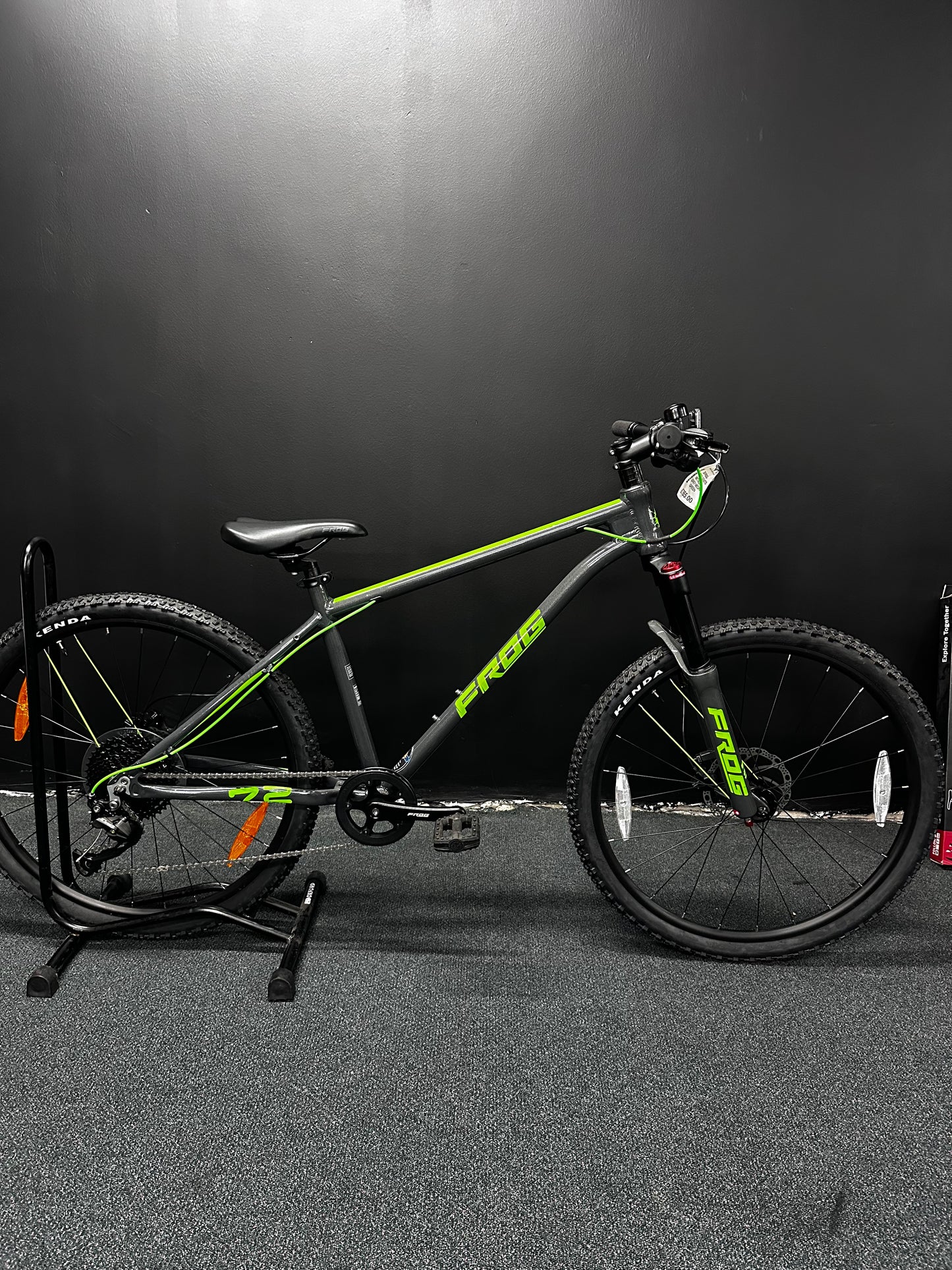 FROG MTB 72 26" METALLIC GREY & NEON GREEN