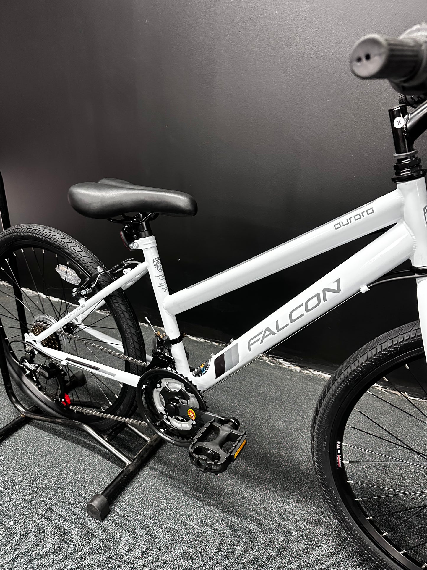 FALCON - AURORA 24" GIRLS WHITE