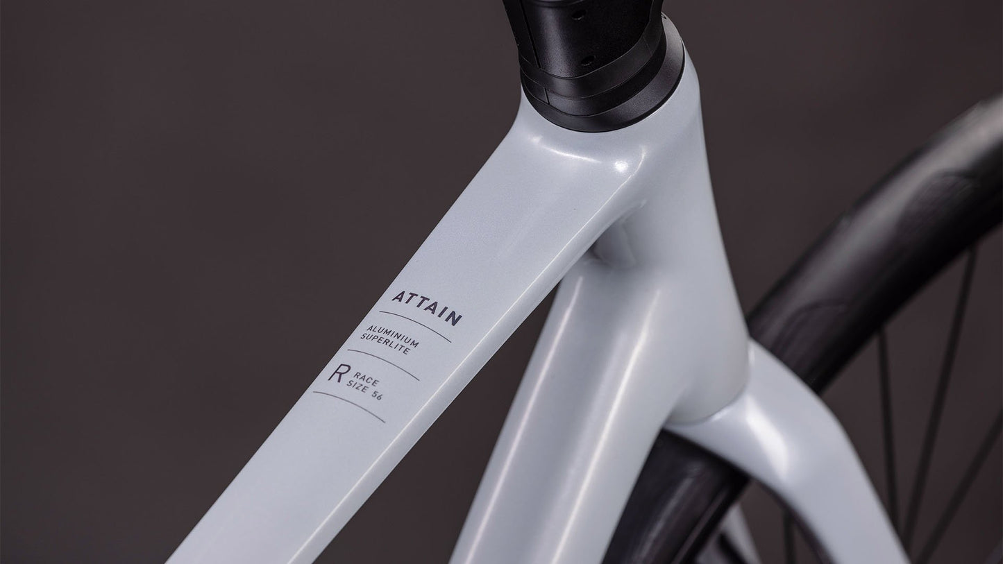 CUBE - ATTAIN RACE 28" FOGGREY 'N' SHIFT 2026