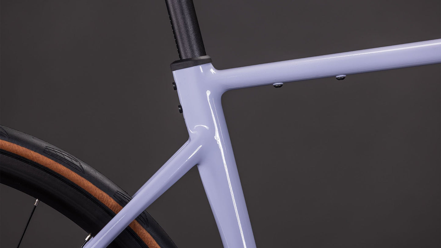 CUBE - ATTAIN RACE 28" CYCLAMEN 'N' BLACK 2026