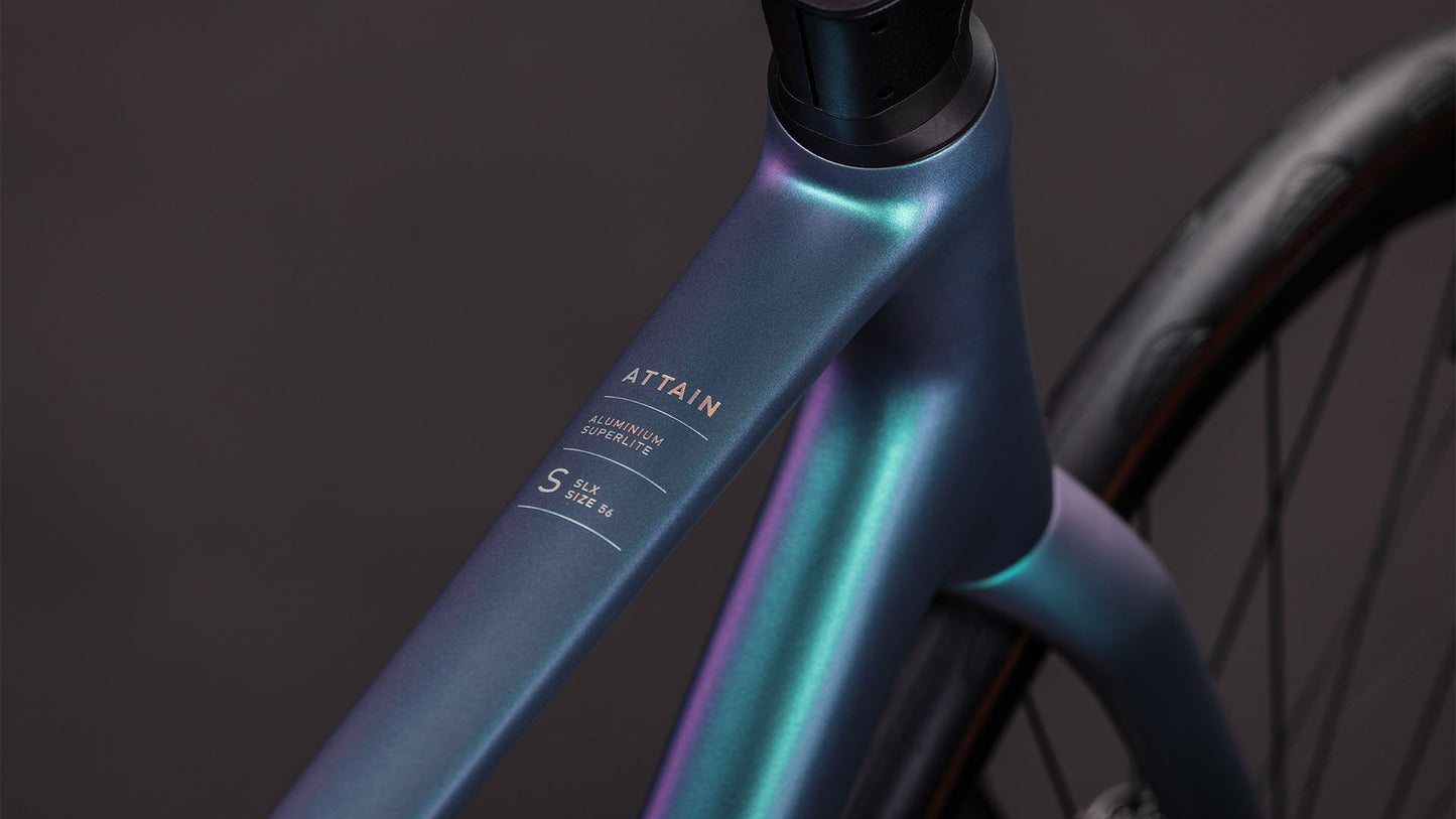 CUBE - ATTAIN SLX 28" SMARAGDGREY 'N' PRISM 2026