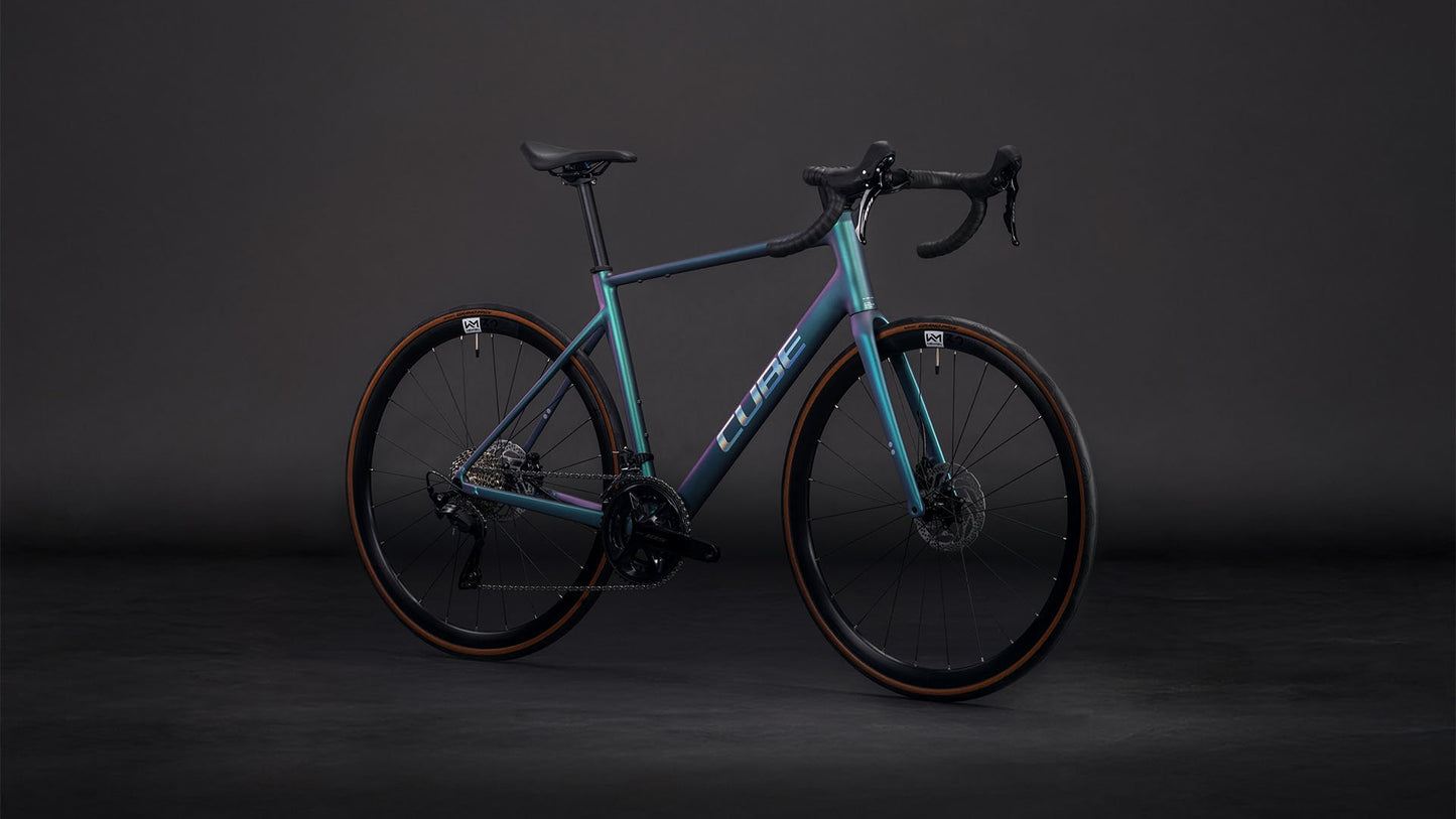 CUBE - ATTAIN SLX 28" SMARAGDGREY 'N' PRISM 2026