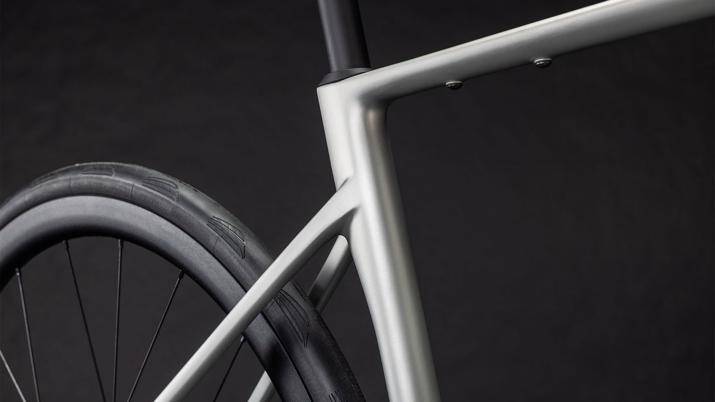 CUBE - ATTAIN C:62 SLX 28" SLEEKGREY 'N' PRISM 2026