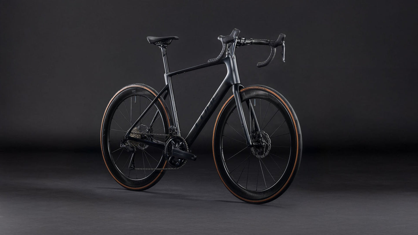 CUBE - ATTAIN C:62 SLT 28" CARBON 'N' COALCHROME 2026