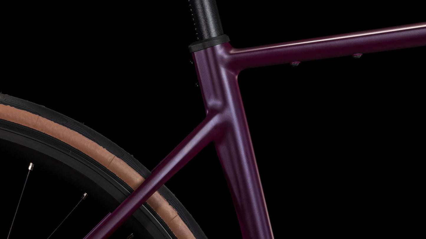 CUBE - ATTAIN PRO 28" HYPERPURPLE 'N' HELIO 2025