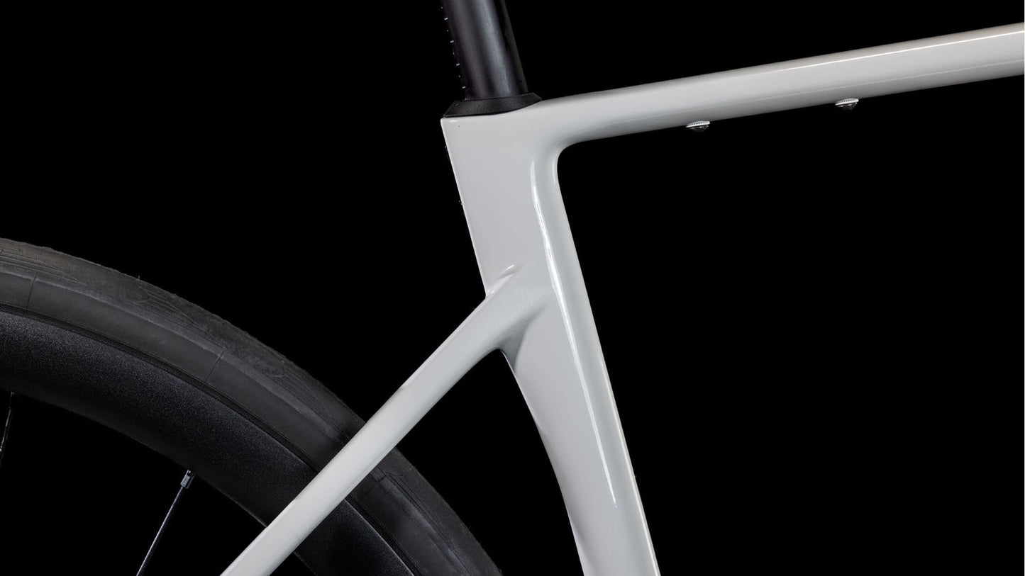 CUBE - ATTAIN C:62 SLX 28" COTTON 'N' BLACK 2025