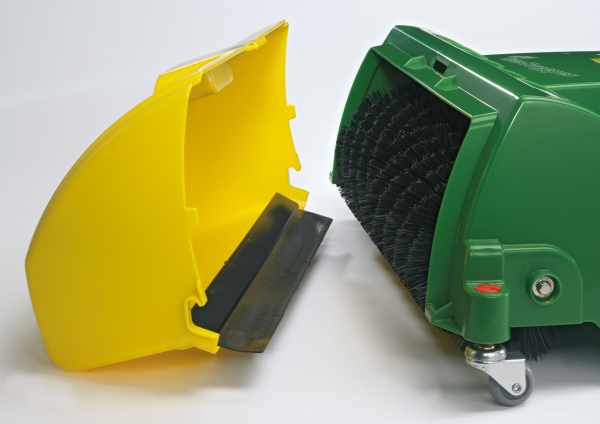 ROLLYTRAC SWEEPER JOHN DEERE