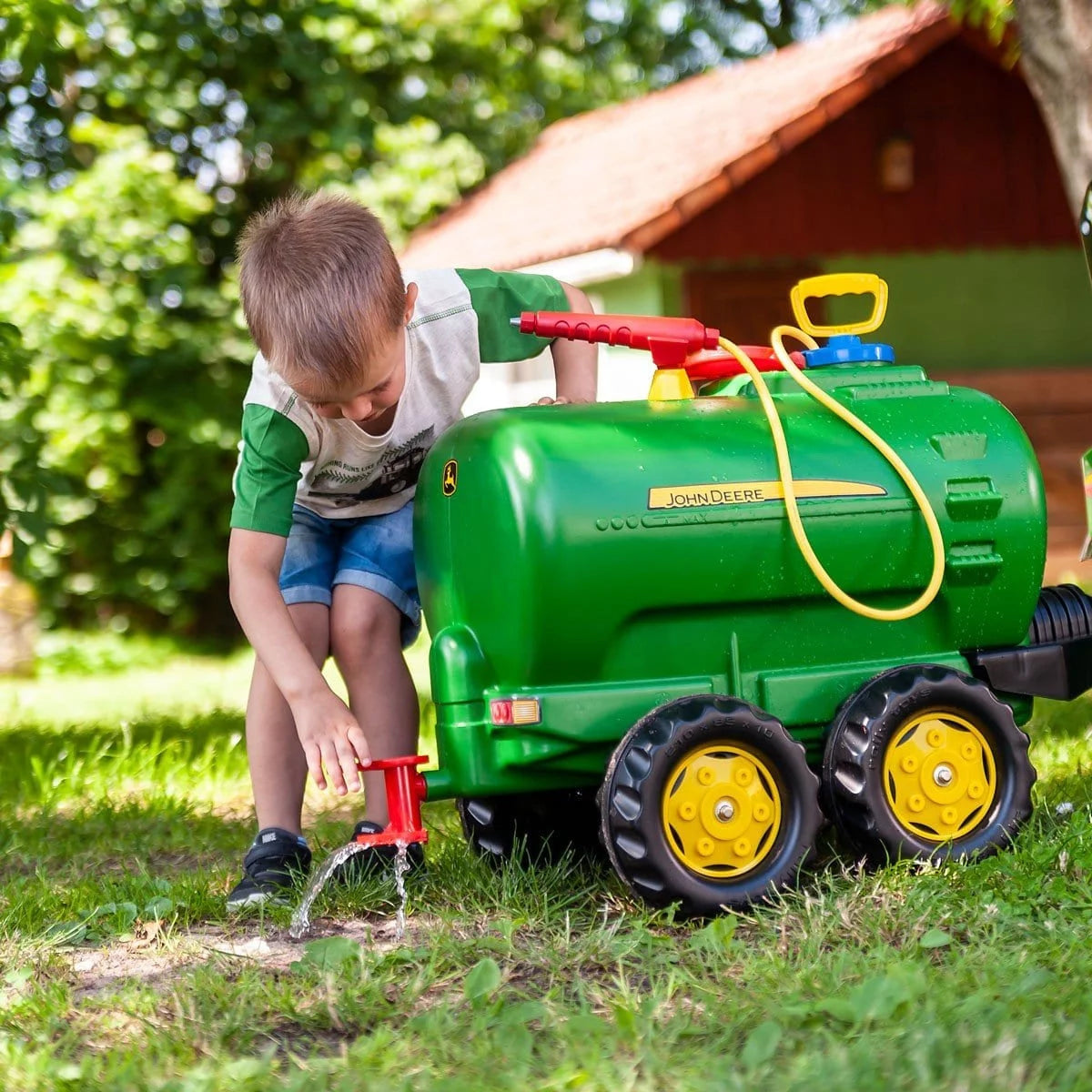 ROLLY JOHN DEERE TANKER WITH WATER PUMP & SPRAY