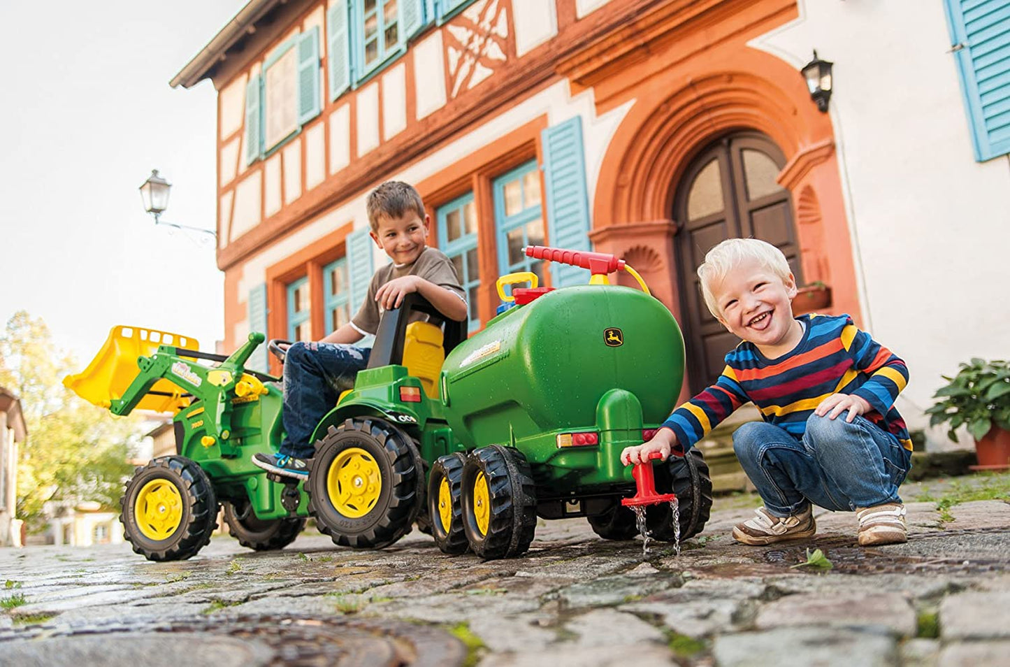 ROLLY JOHN DEERE TANKER WITH WATER PUMP & SPRAY