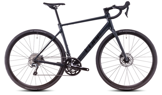 CUBE - ATTAIN RACE 28" NIGHT 'N' BLACK 2025