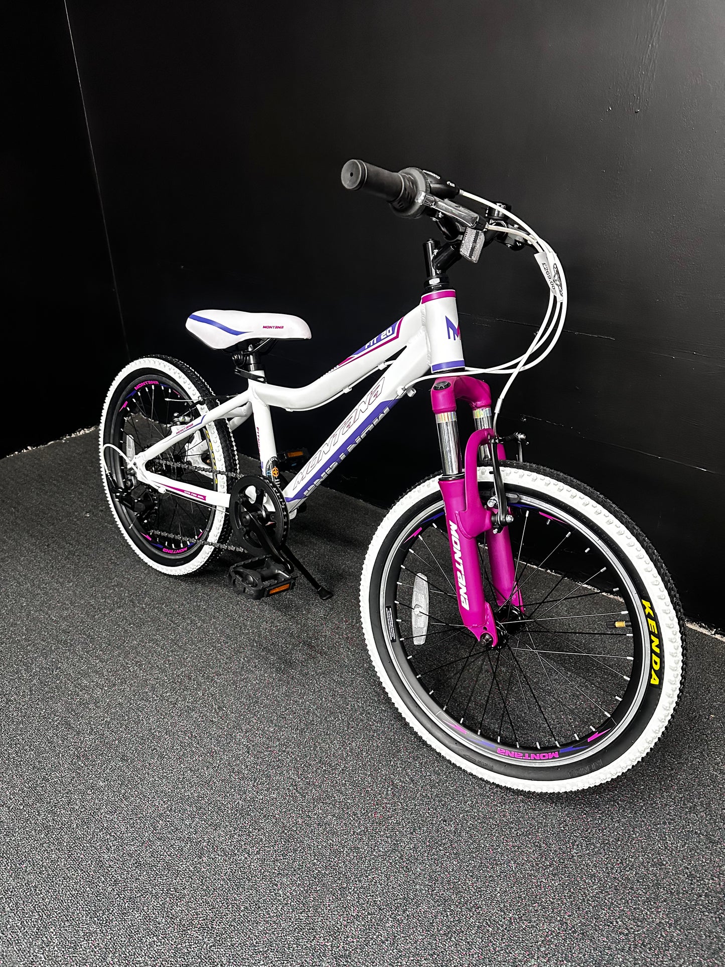 MONTANA - FITNESS 20" GIRLS WHITE/PINK/VIOLET