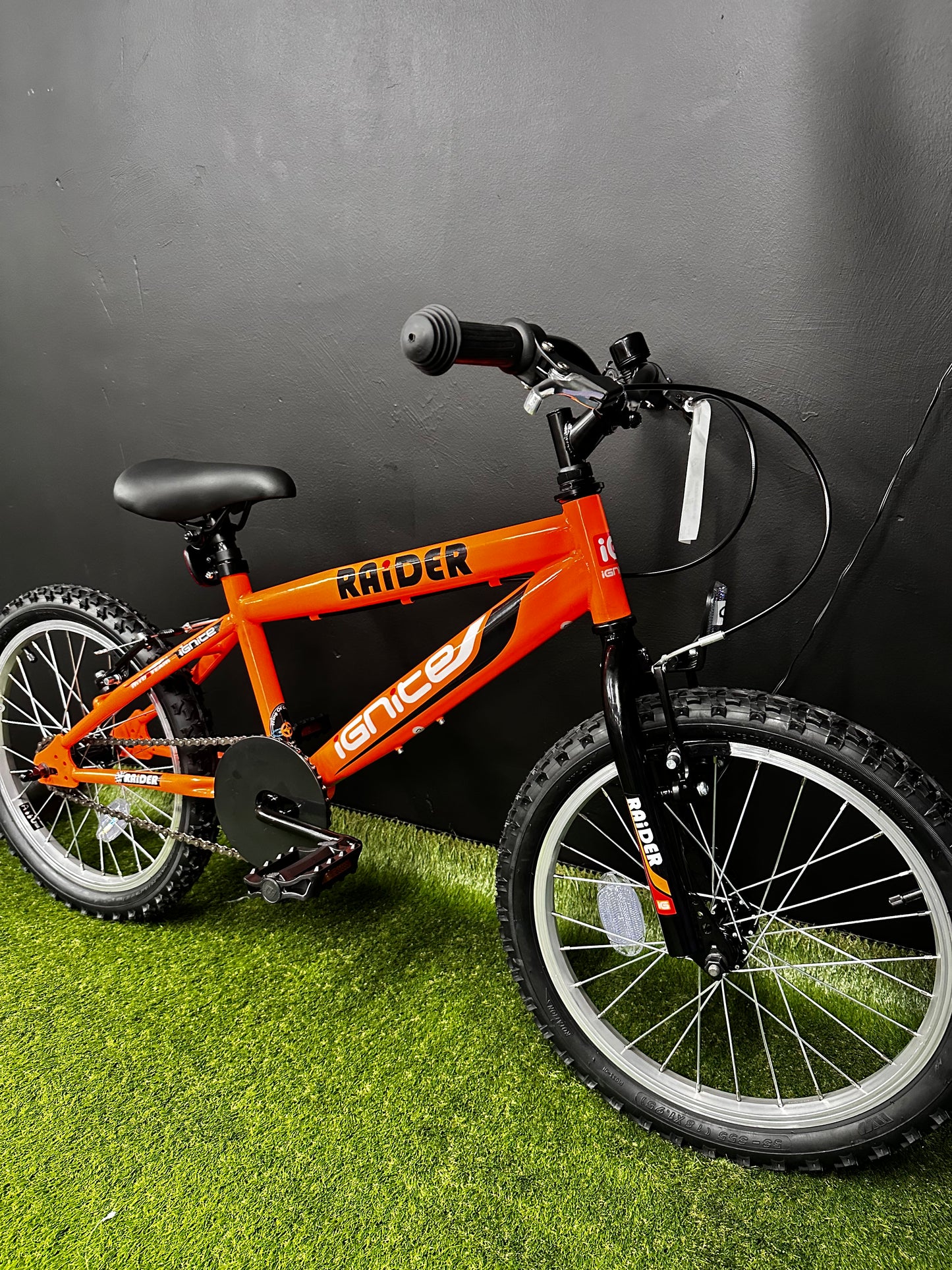 IGNITE - RAIDER 18" BOYS ORANGE