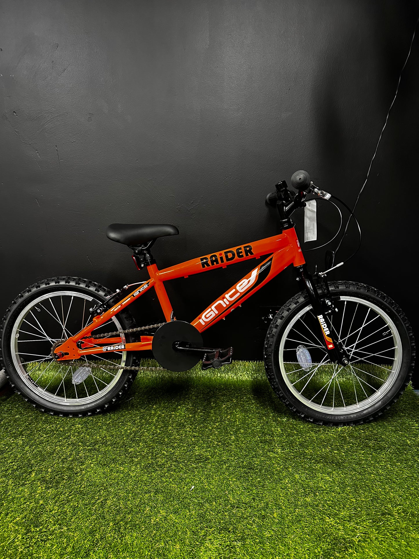 IGNITE - RAIDER 18" BOYS ORANGE