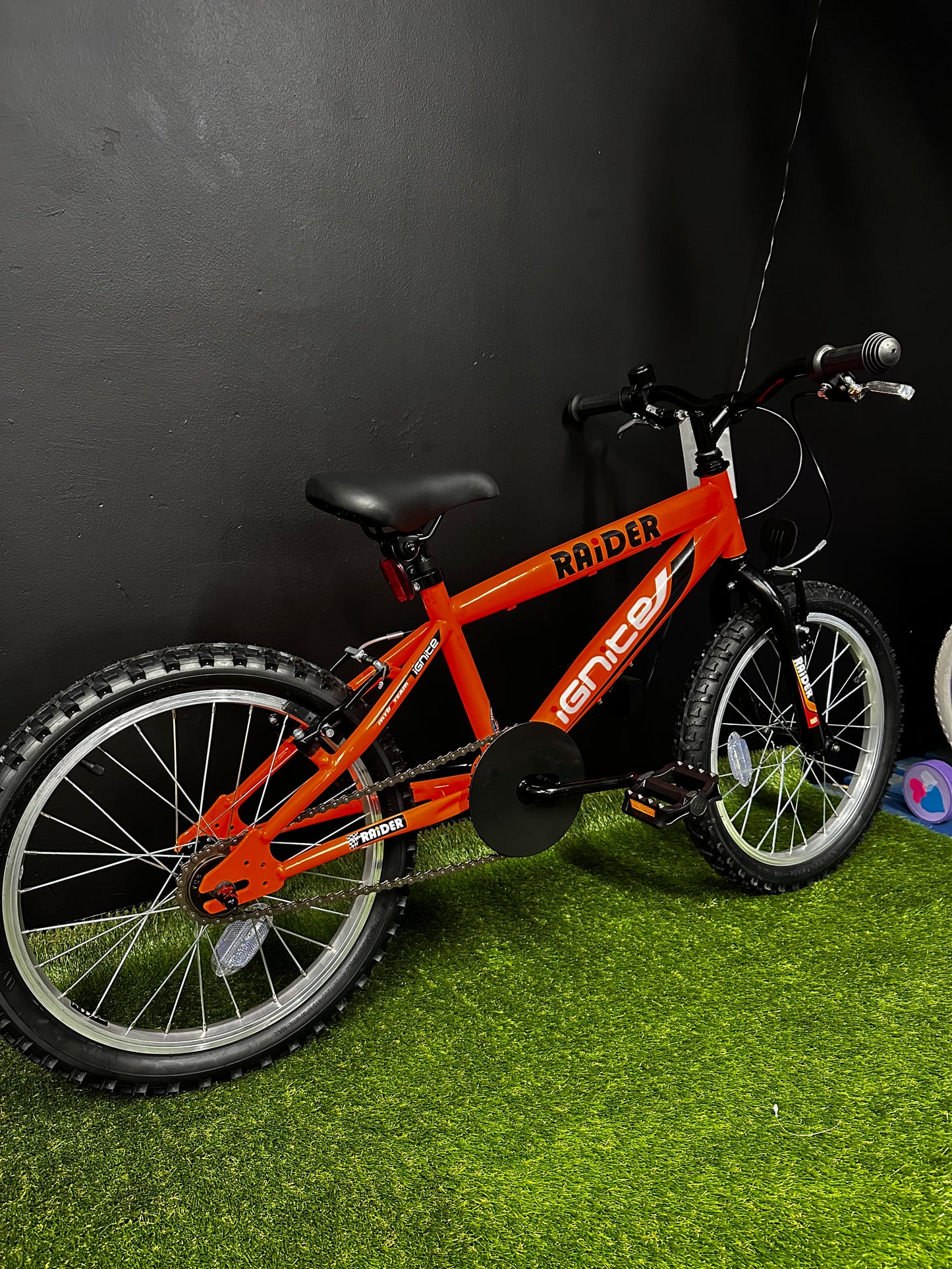 IGNITE - RAIDER 18" BOYS ORANGE