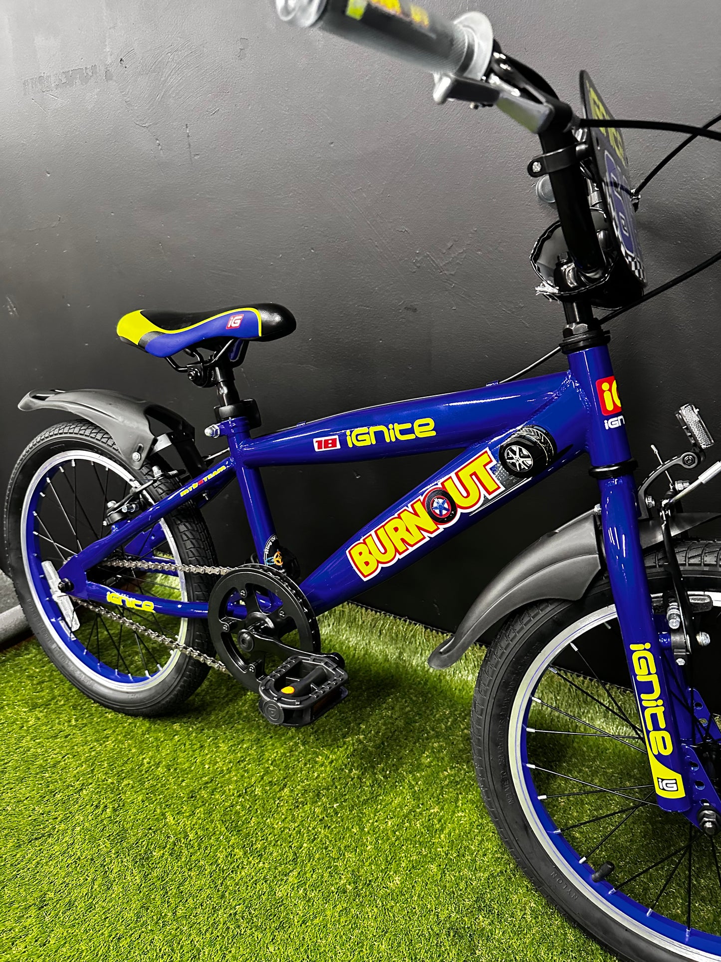 IGNIOTE - BURNOUT 18" BOYS BLUE