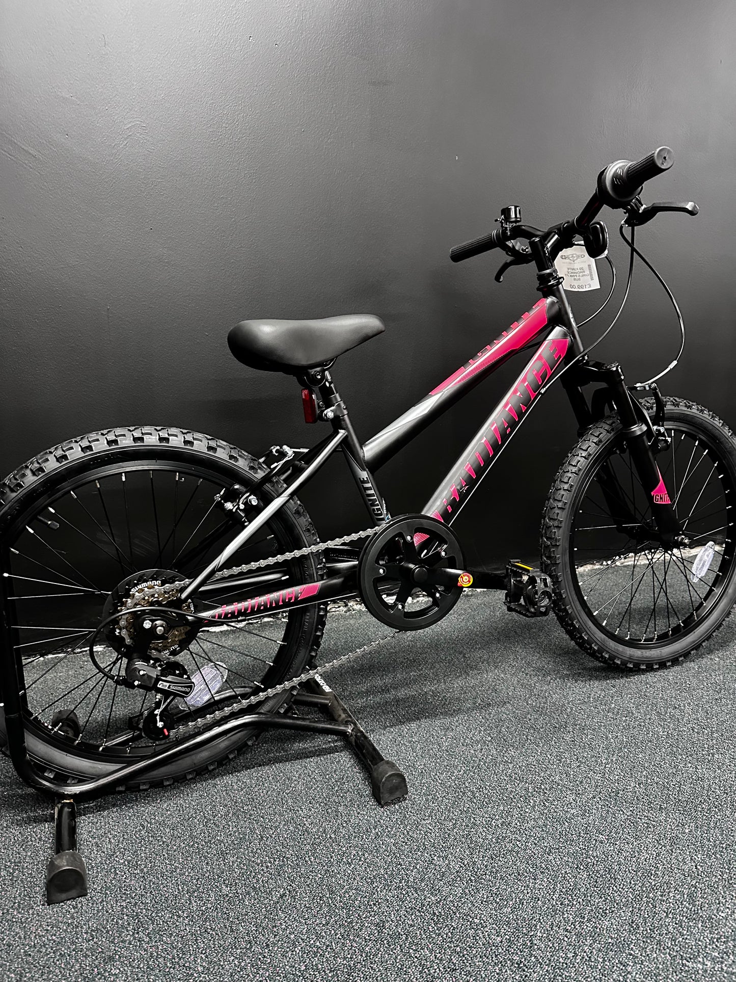 IGNITE - RADIENCE 20" GIRLS BLACK/PINK