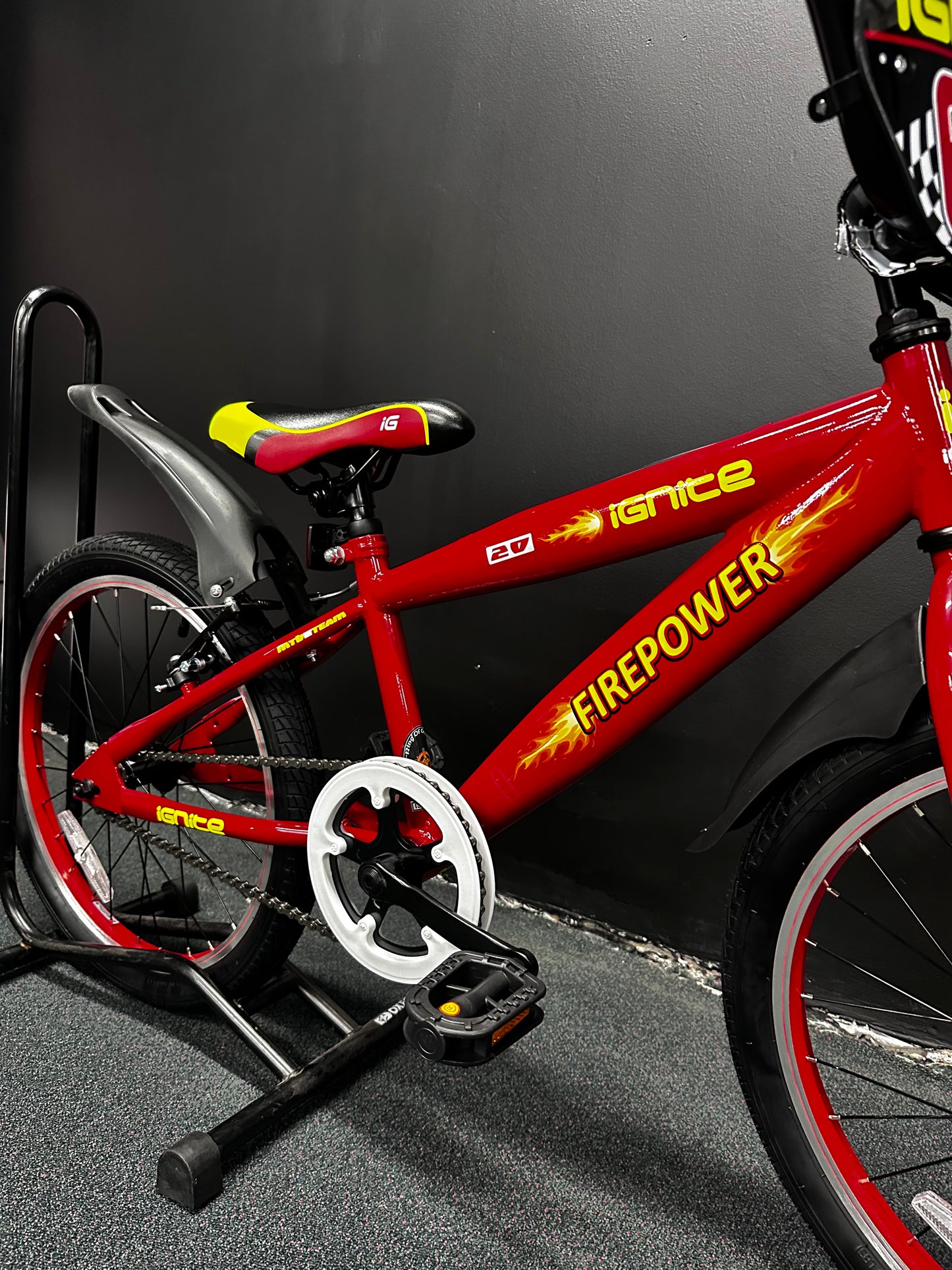 IGNITE - FIREPOWER 20" BOYS RED