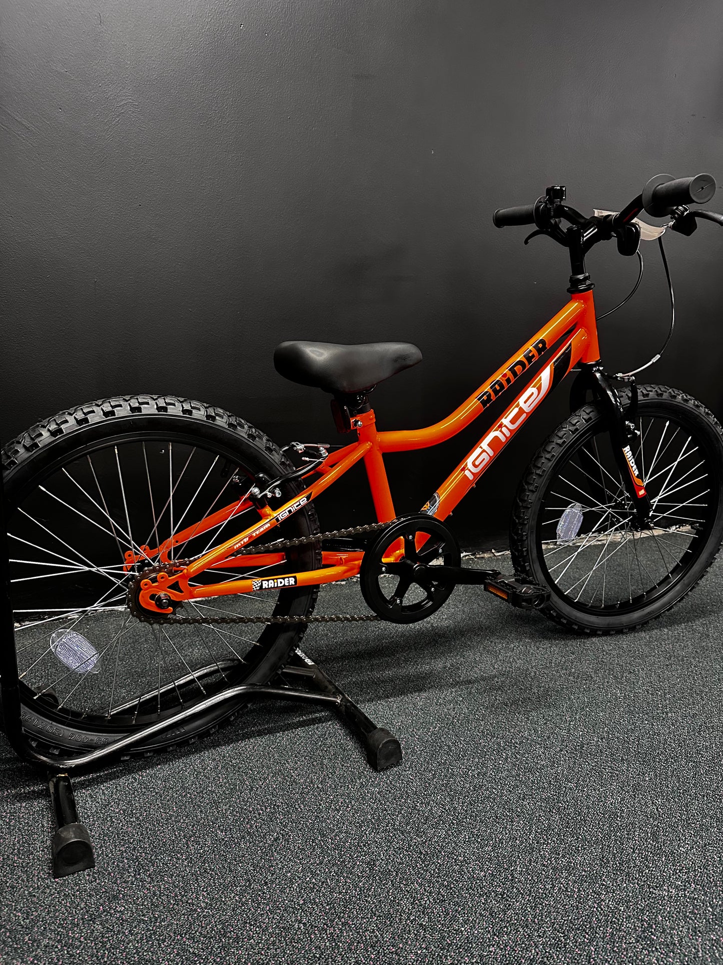 IGNITE - RAIDER 20" BOYS ORANGE