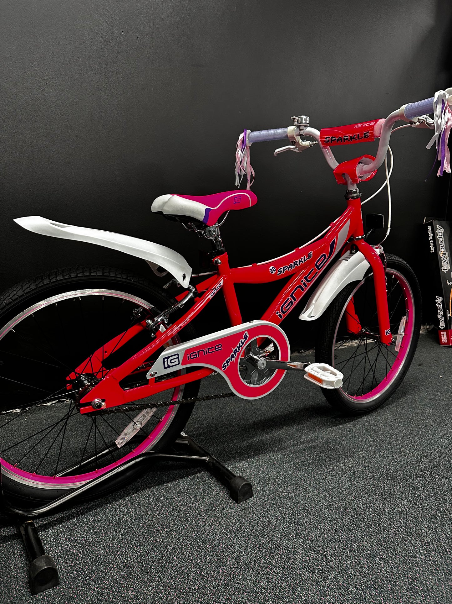 IGNITE - SPARKLE 20" GIRLS PINK