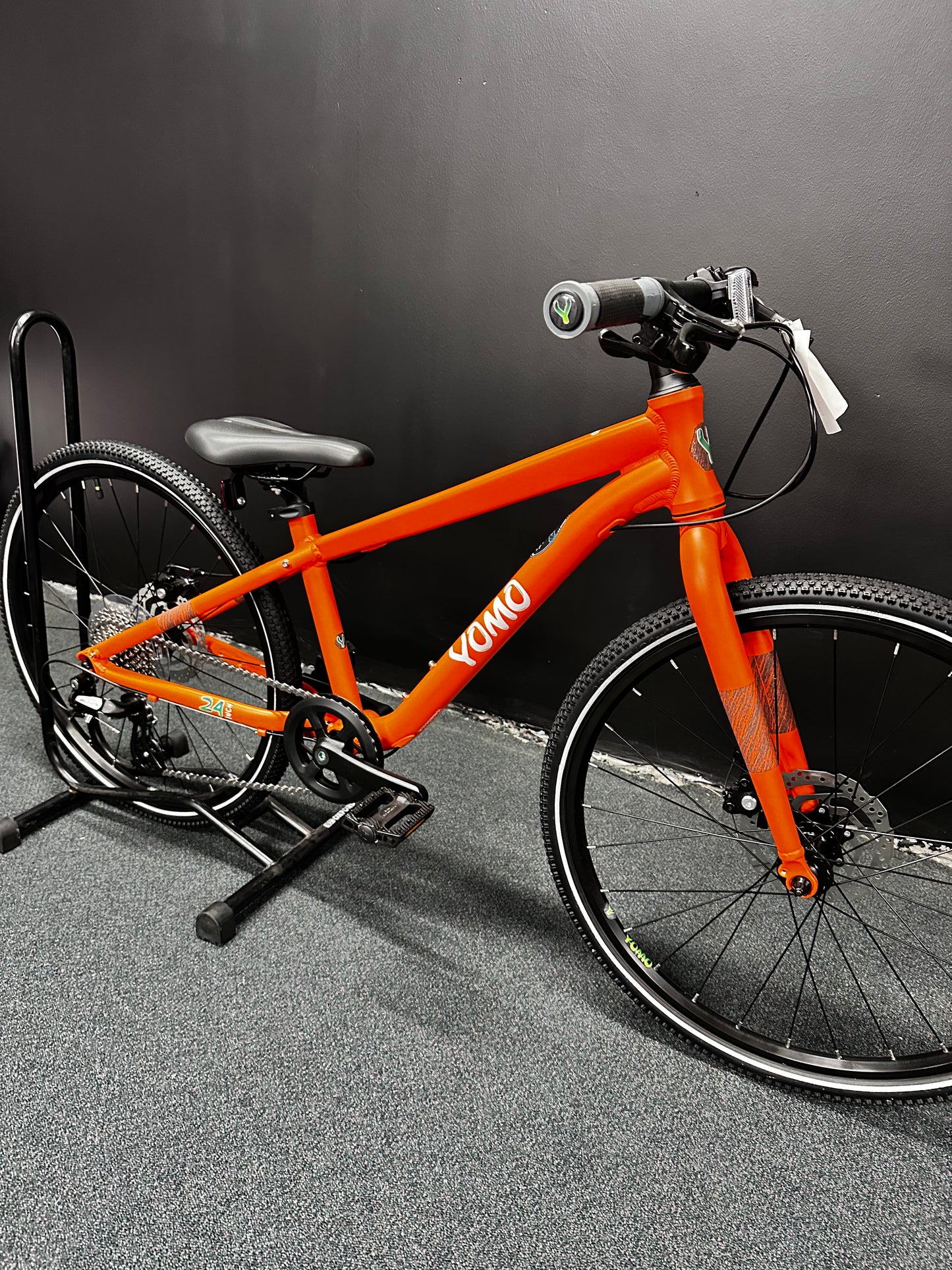 YOMO - 24" ORANGE