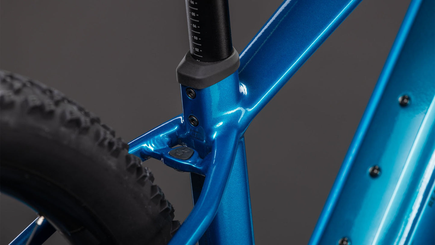 CUBE - REACTION PERFORMANCE 600 CLASSIC 27.5"/29" ELECTRICBLUE 'N' DAZZLE 2026