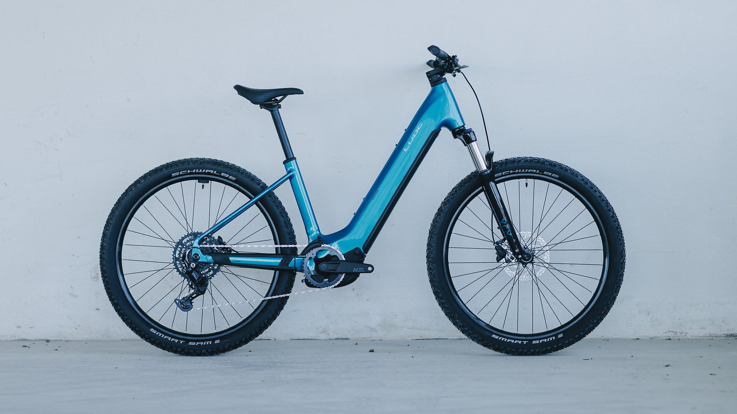 CUBE - REACTION PERFORMANCE 600 EE 27.5" ELECTRICBLUE 'N' DAZZLE 2026