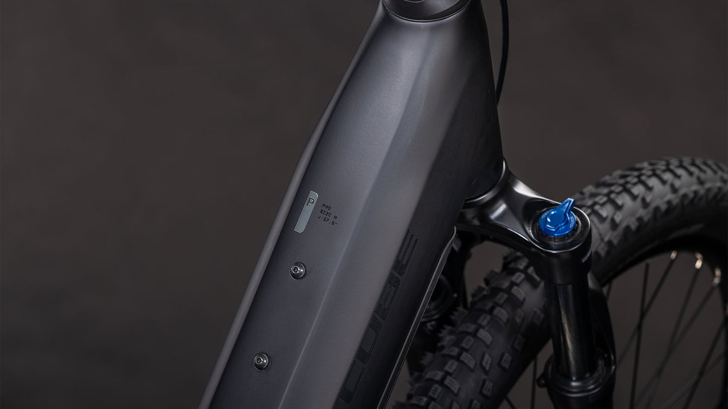 CUBE - REACTION PRO 800 EE 27.5" BLACKLINE 2026