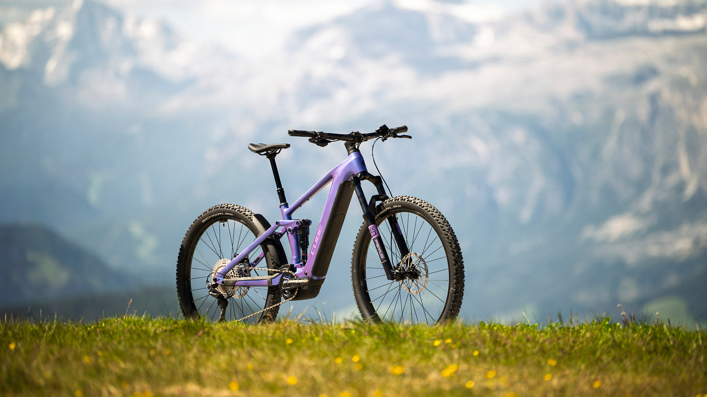 CUBE STEREO HYBRID ONE44 PRO 800 BLUEIRIS´N´PURPLE 2027