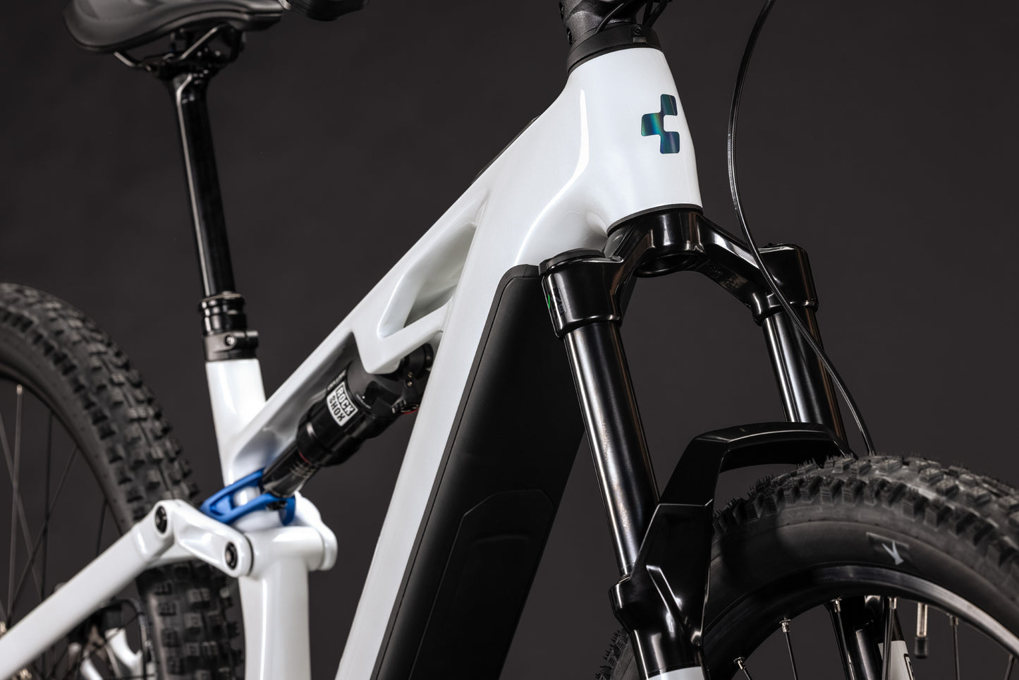 CUBE STEREO HYBRID ONE44 HPC PRO 800 METALLICWHITE´N´BLUE 2027