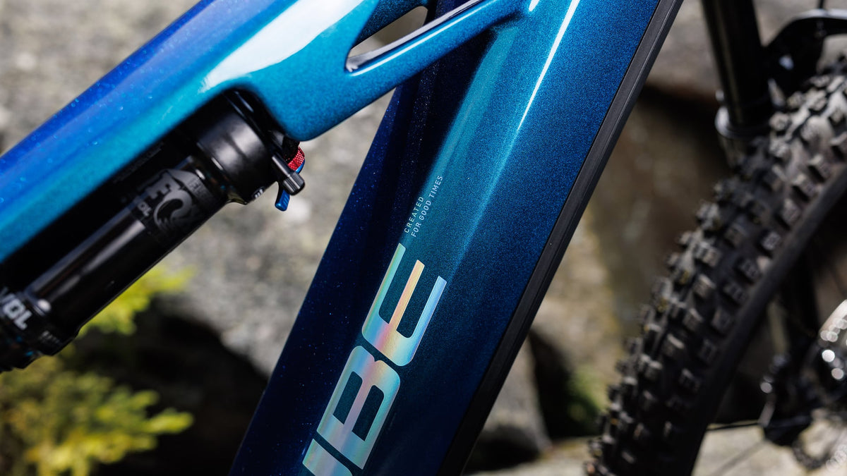 CUBE STEREO HYBRID ONE44 HPC RACE 800 NEBULA´N´PRIZM 2027