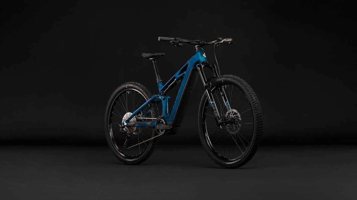 CUBE STEREO HYBRID ONE44 HPC RACE 800 NEBULA´N´PRIZM 2027