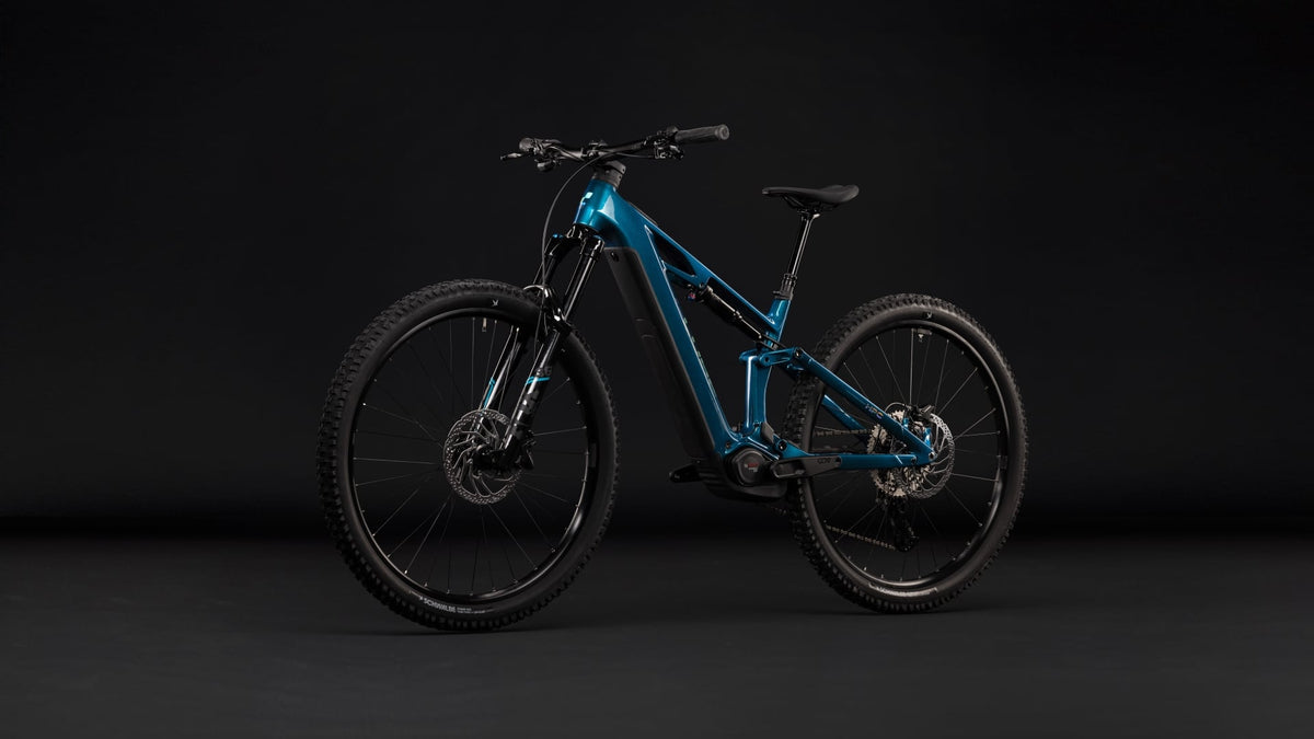 CUBE STEREO HYBRID ONE44 HPC RACE 800 NEBULA´N´PRIZM 2027
