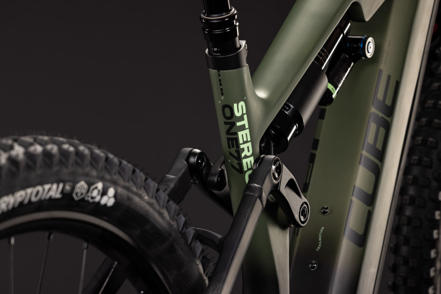 CUBE STEREO HYBRID ONE77 HPC TM 800 REEDGREEN´N´GILLS 2027