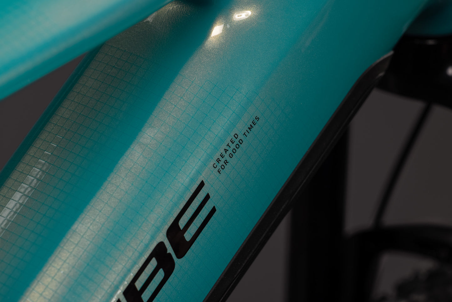 CUBE REACTION HYBRID PERFORMANCE 720 CLASSIC – MALDIVIAN 'N' BLACK 2027