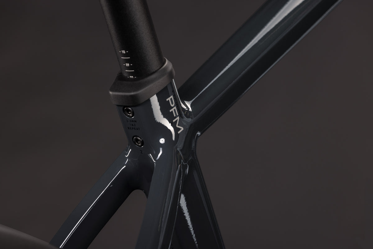 CUBE NURIDE HYBRID PERFORMANCE 720 SHADOWGREY'N'GREY 2027